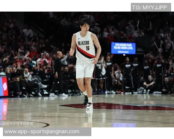 杨瀚森需提升三分球出手速度以提高命中率媒体人分析开拓者战术调整